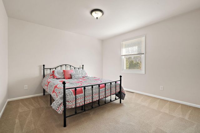 57 Worchester Drive, Valparaiso, IN 46383