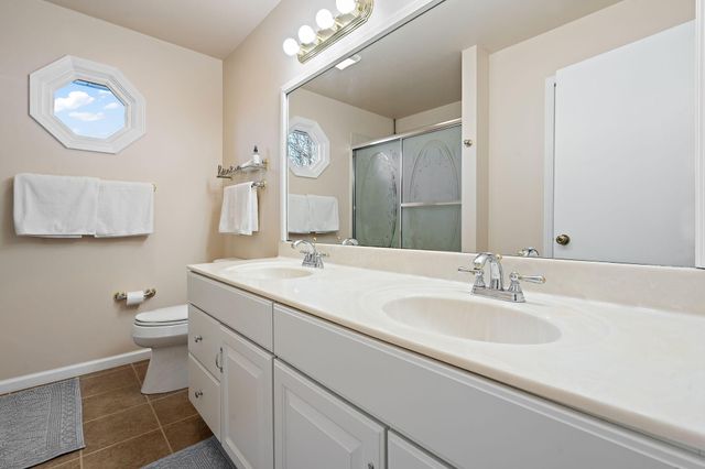 57 Worchester Drive, Valparaiso, IN 46383