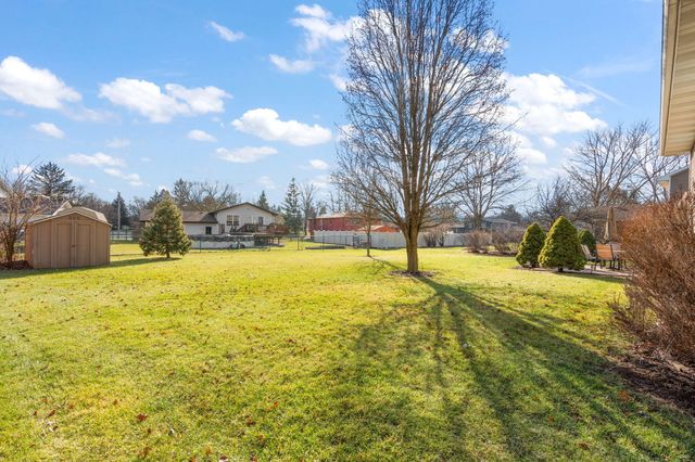 57 Worchester Drive, Valparaiso, IN 46383