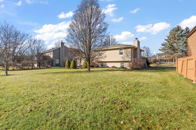 57 Worchester Drive, Valparaiso, IN 46383