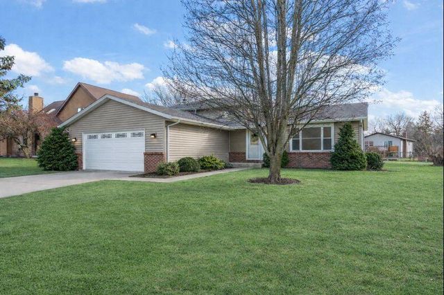 57 Worchester Drive, Valparaiso, IN 46383