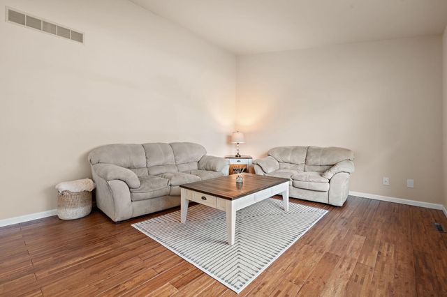 57 Worchester Drive, Valparaiso, IN 46383