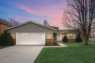 57 Worchester Drive, Valparaiso, IN 46383