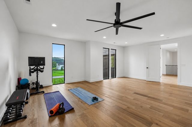 5136 Bond Mill Rd, Thompsons Station, TN 37179