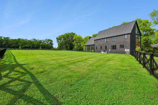 5136 Bond Mill Rd, Thompsons Station, TN 37179