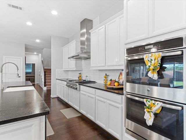 10319 Deerpark Drive, Missouri City, TX 77459