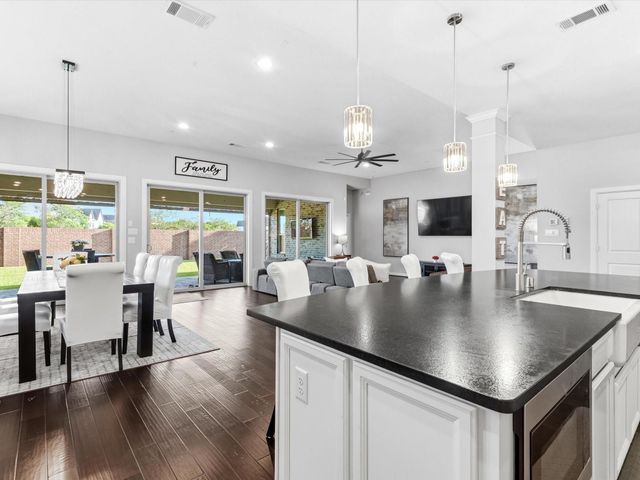 10319 Deerpark Drive, Missouri City, TX 77459