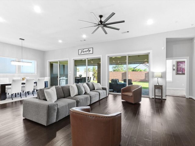 10319 Deerpark Drive, Missouri City, TX 77459