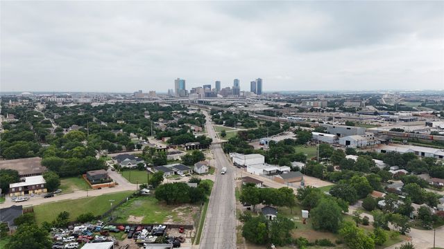 1523 E Vickery Boulevard, Fort Worth, TX 76104