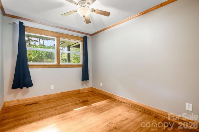 10 Davenport Place, Asheville, NC 28806
