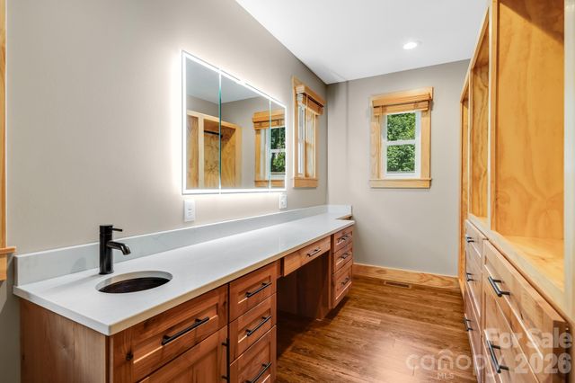 10 Davenport Place, Asheville, NC 28806