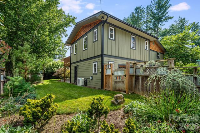 10 Davenport Place, Asheville, NC 28806