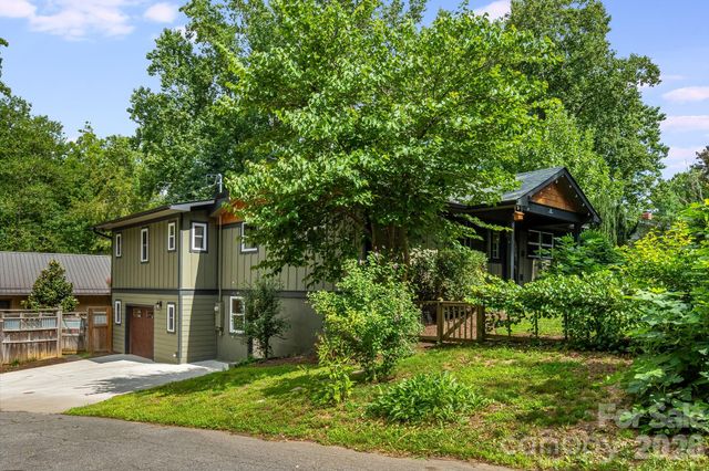 10 Davenport Place, Asheville, NC 28806