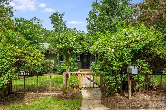 10 Davenport Place, Asheville, NC 28806