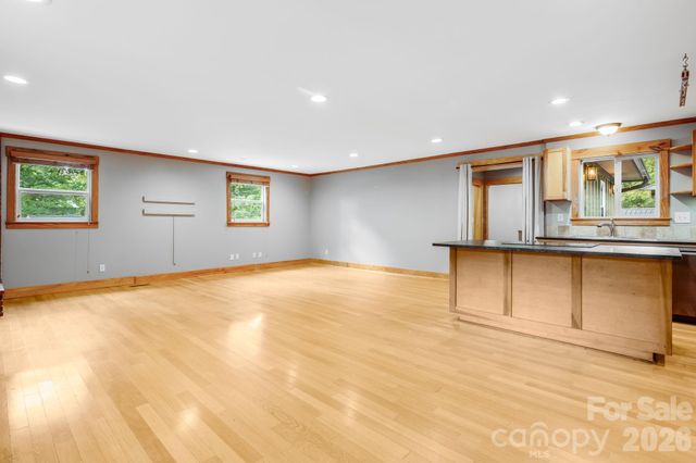 10 Davenport Place, Asheville, NC 28806
