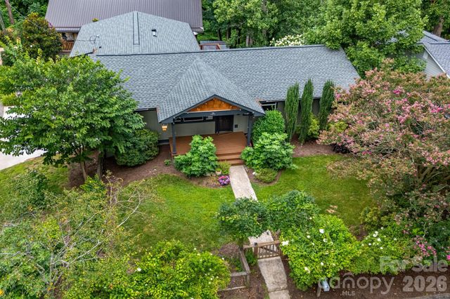 10 Davenport Place, Asheville, NC 28806