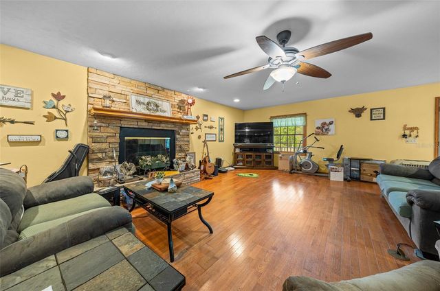 732 SW CARL WILSON ROAD, Fort White, FL 32038