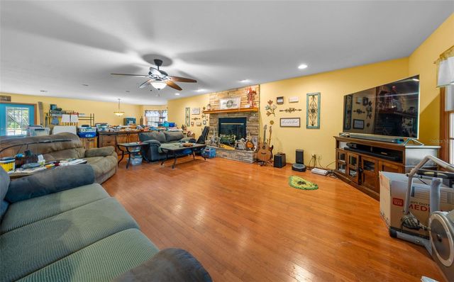 732 SW CARL WILSON ROAD, Fort White, FL 32038