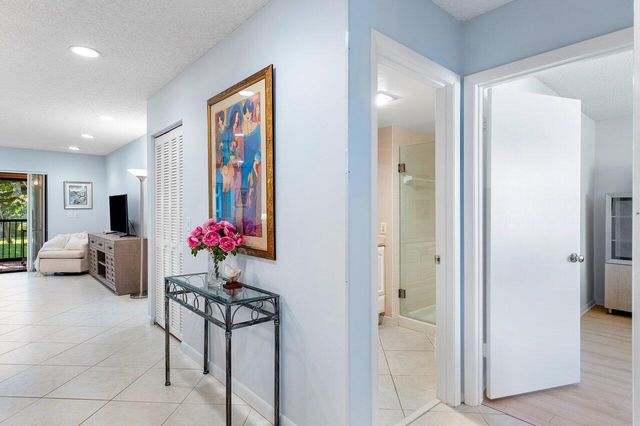 17 Stratford Drive F, Boynton Beach, FL 33436