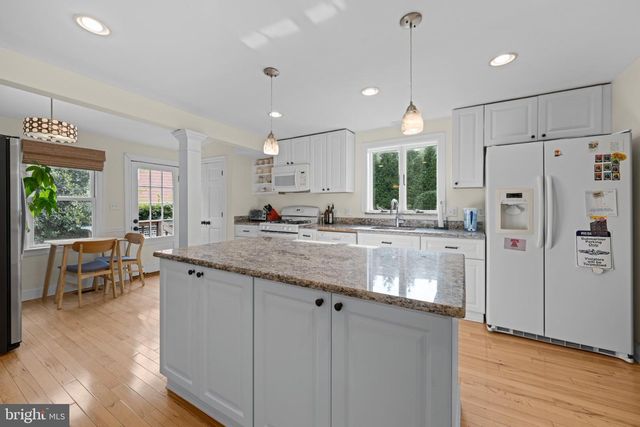 703 DRANESVILLE RD, Herndon, VA 20170