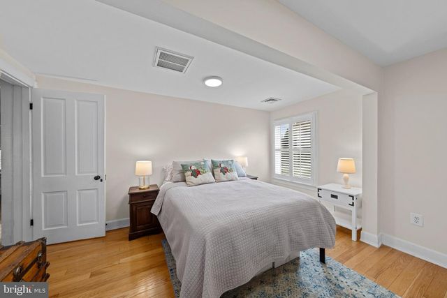703 DRANESVILLE RD, Herndon, VA 20170