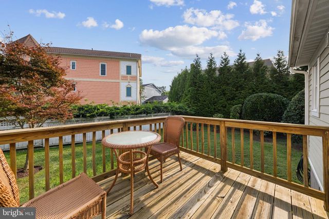703 DRANESVILLE RD, Herndon, VA 20170