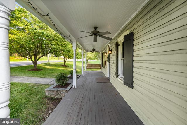 703 DRANESVILLE RD, Herndon, VA 20170