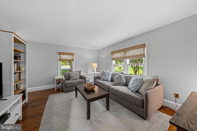 703 DRANESVILLE RD, Herndon, VA 20170