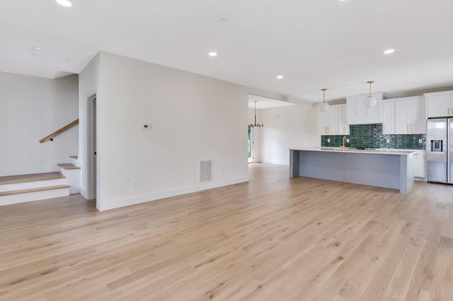 527 O Neal Street A, Chattanooga, TN 37403