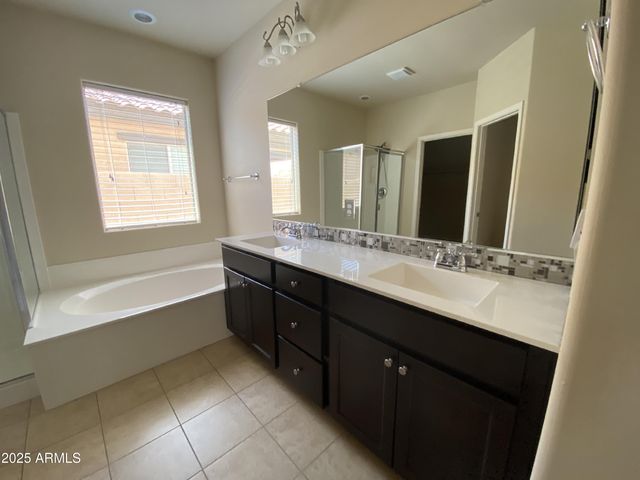 3533 S WASHINGTON Street, Chandler, AZ 85286