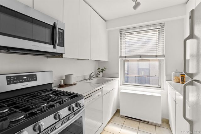 370 E 76th Street A506, New York (manhattan), NY 10021