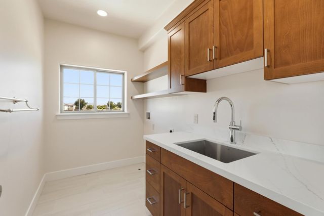 1001 Amore Street, Hollister, CA 95023