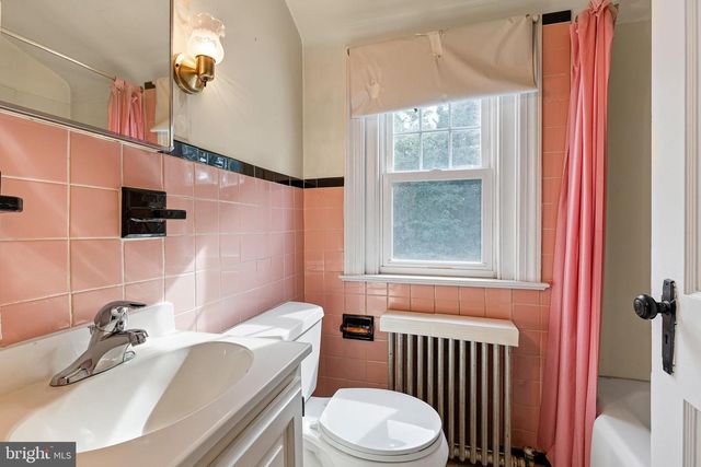 10 W HOLLY OAK RD, Wilmington, DE 19809