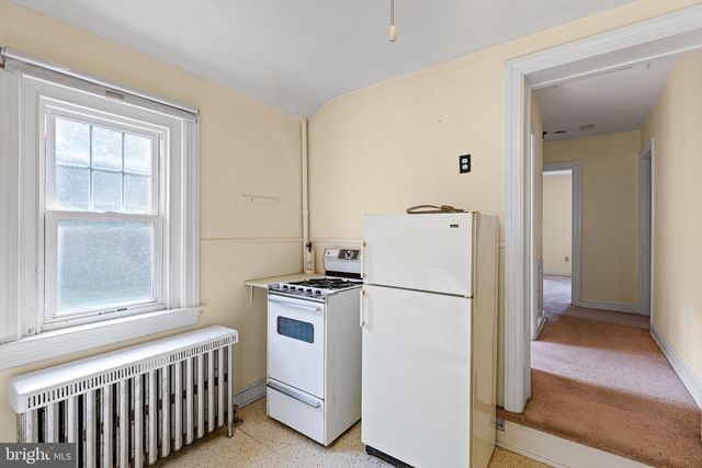 10 W HOLLY OAK RD, Wilmington, DE 19809