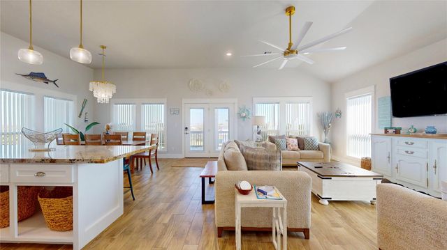 957 Alberdie Drive, Crystal Beach, TX 77650