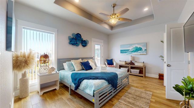 957 Alberdie Drive, Crystal Beach, TX 77650