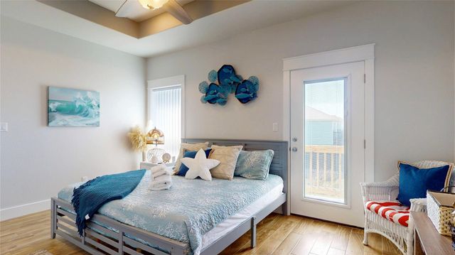 957 Alberdie Drive, Crystal Beach, TX 77650