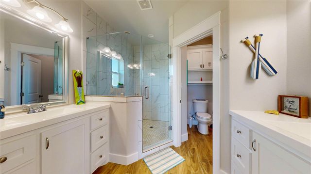 957 Alberdie Drive, Crystal Beach, TX 77650