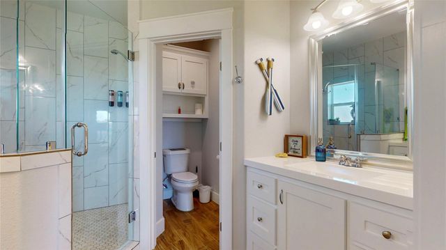 957 Alberdie Drive, Crystal Beach, TX 77650