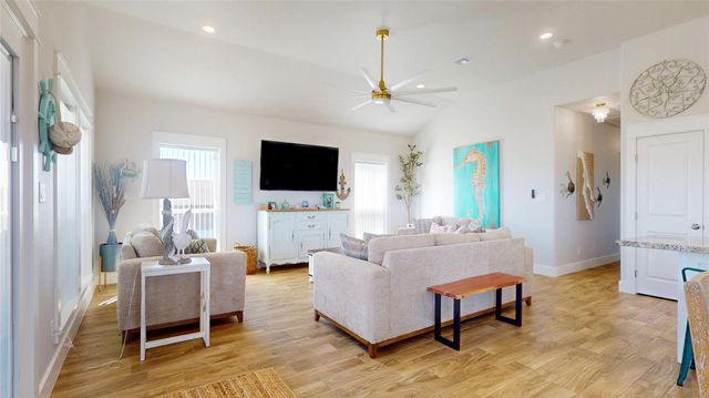 957 Alberdie Drive, Crystal Beach, TX 77650