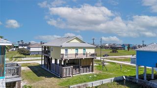 957 Alberdie Drive, Crystal Beach, TX 77650