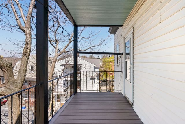 9 Hardan 3, Somerville, MA 02144