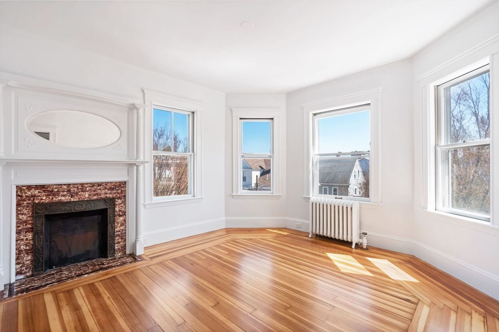 9 Hardan 3, Somerville, MA 02144