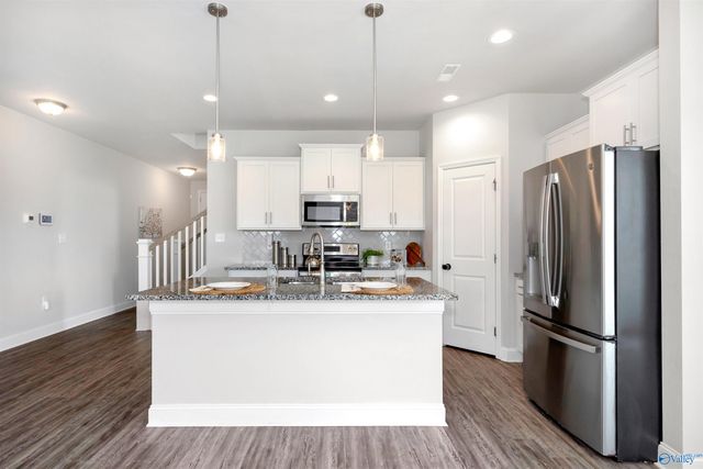 134 Heritage Lakes Boulevard, New Market, AL 35761