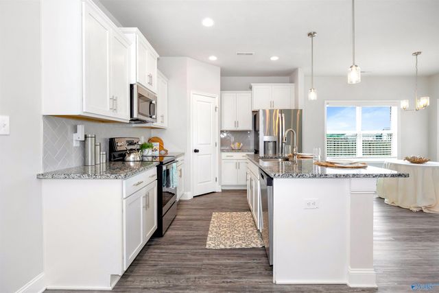 134 Heritage Lakes Boulevard, New Market, AL 35761