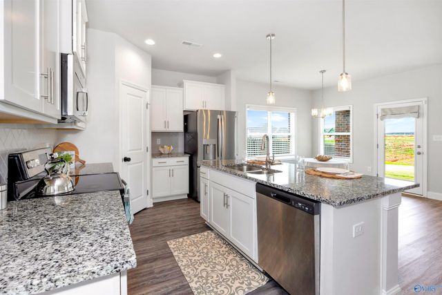 134 Heritage Lakes Boulevard, New Market, AL 35761