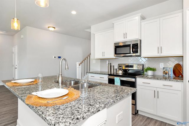 134 Heritage Lakes Boulevard, New Market, AL 35761