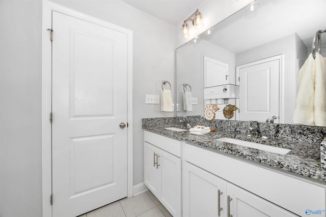 134 Heritage Lakes Boulevard, New Market, AL 35761