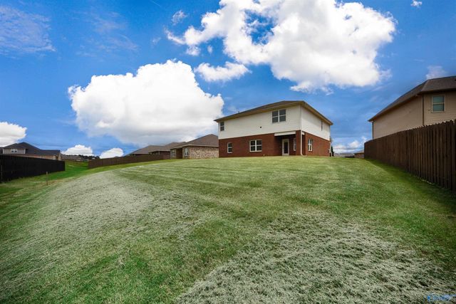 134 Heritage Lakes Boulevard, New Market, AL 35761