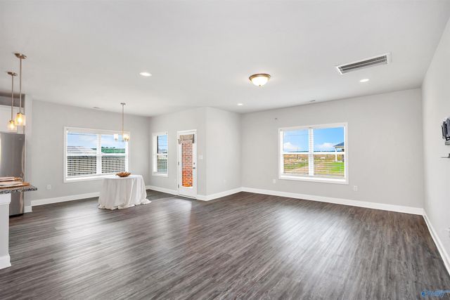 134 Heritage Lakes Boulevard, New Market, AL 35761